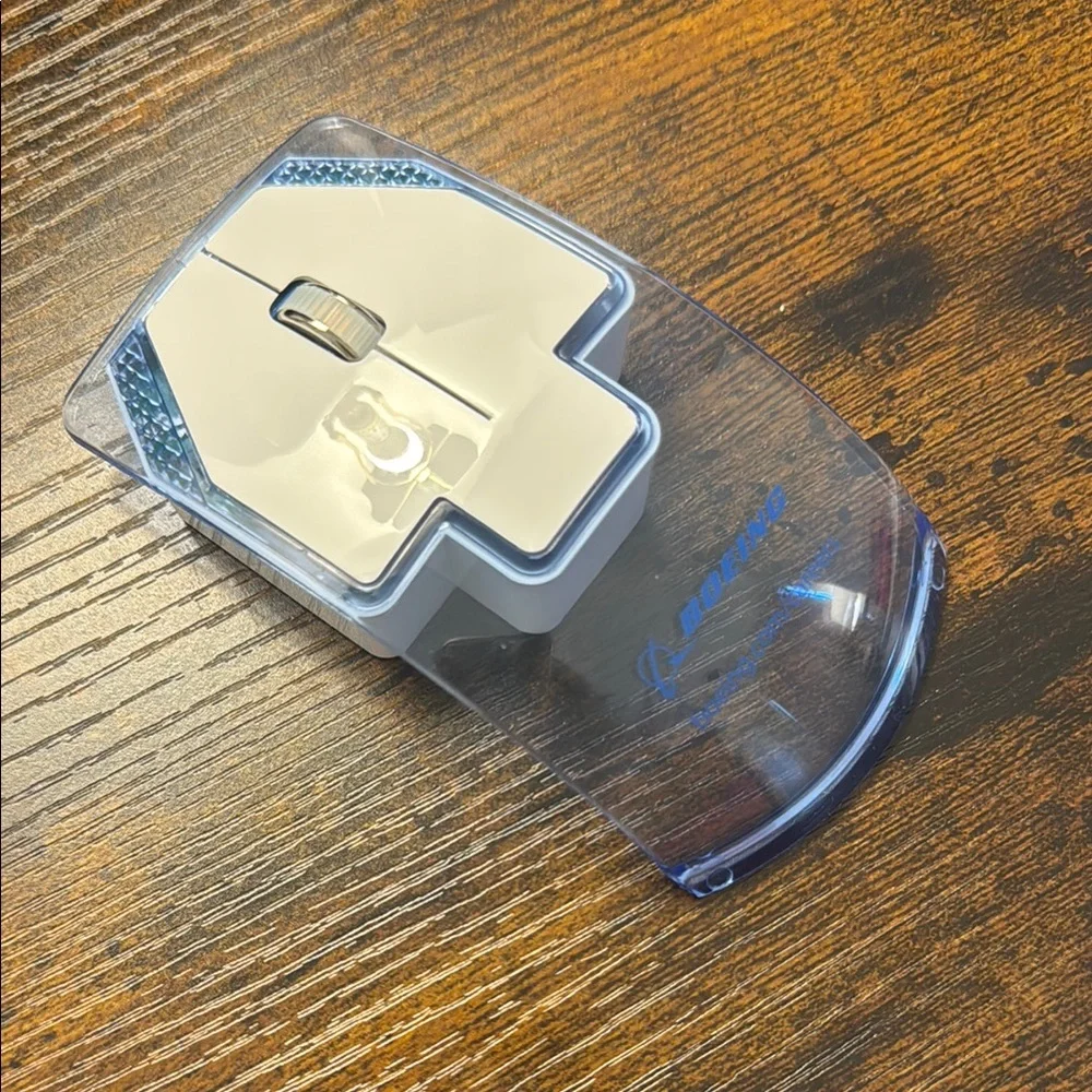 BOEING Wireless Mouse (NEW IN BOX)